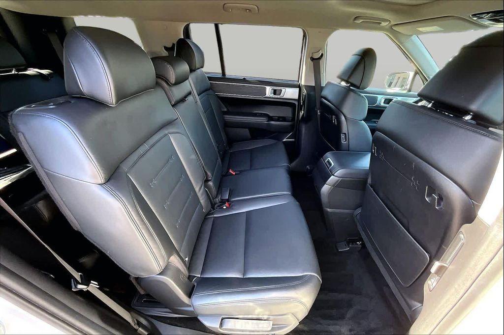 used 2024 Hyundai Santa Fe car, priced at $33,307