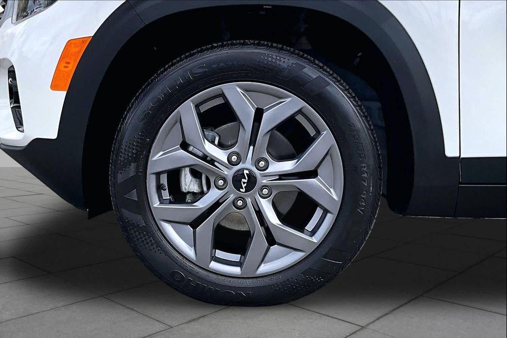 used 2024 Kia Seltos car, priced at $21,207