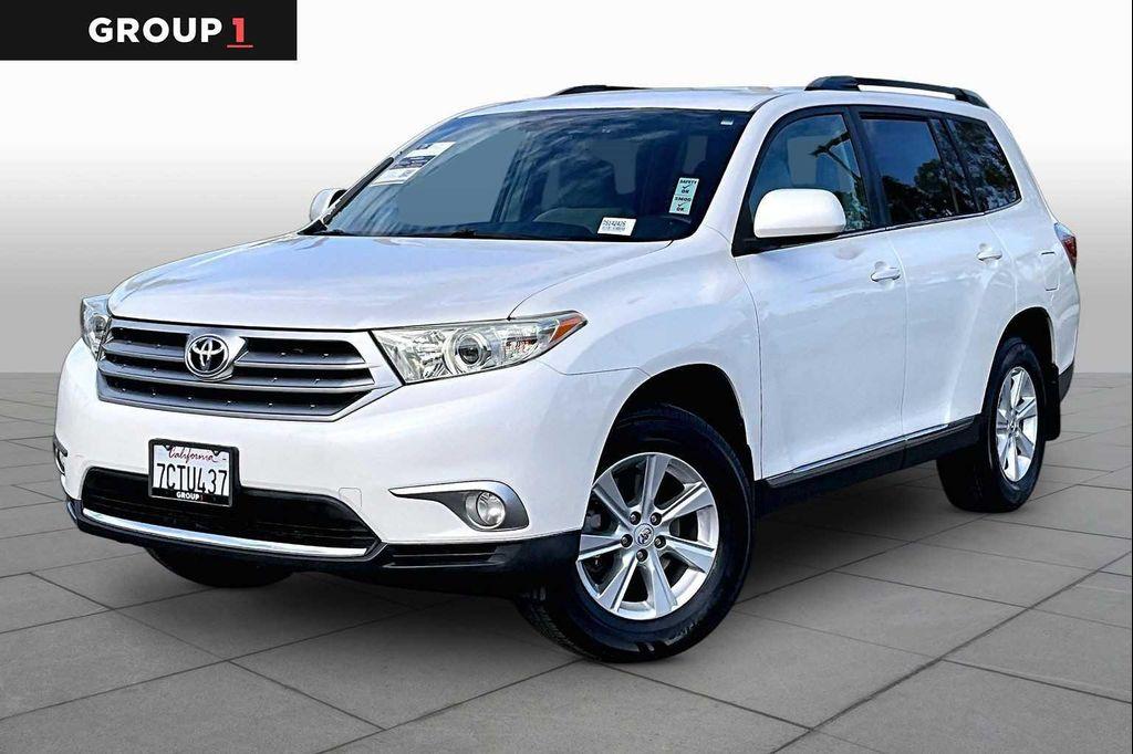 used 2013 Toyota Highlander car, priced at $14,917