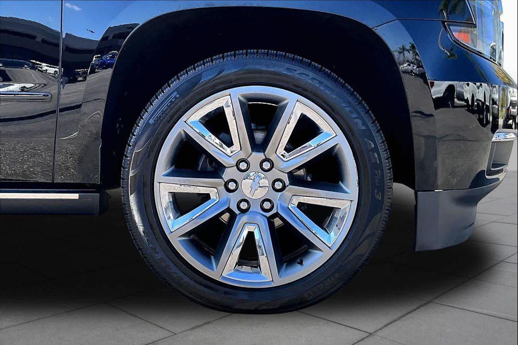 used 2016 Chevrolet Suburban car, priced at $18,080