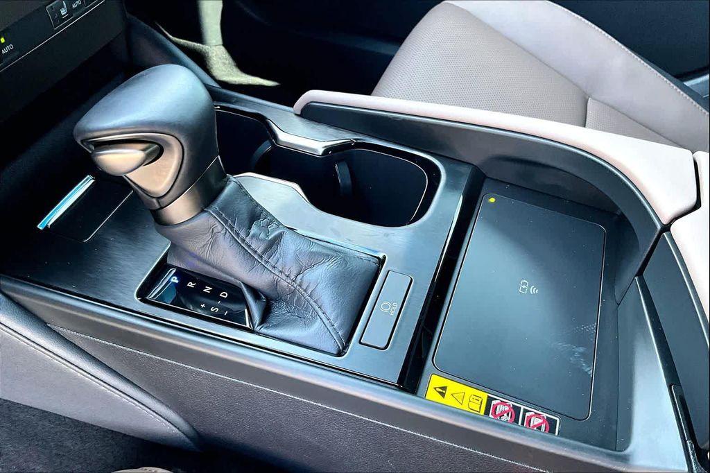 used 2025 Lexus ES 350 car, priced at $44,780