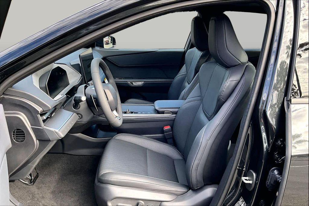 new 2026 Lexus ES 350e car, priced at $53,521