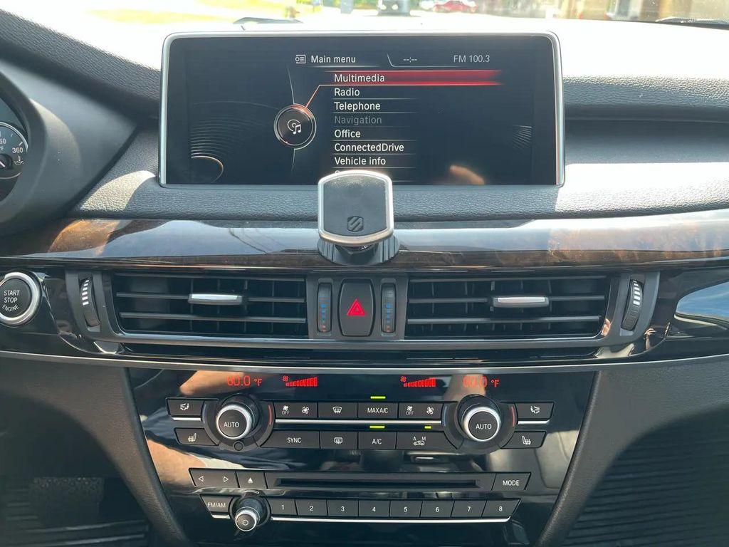 BMW X5 view 17