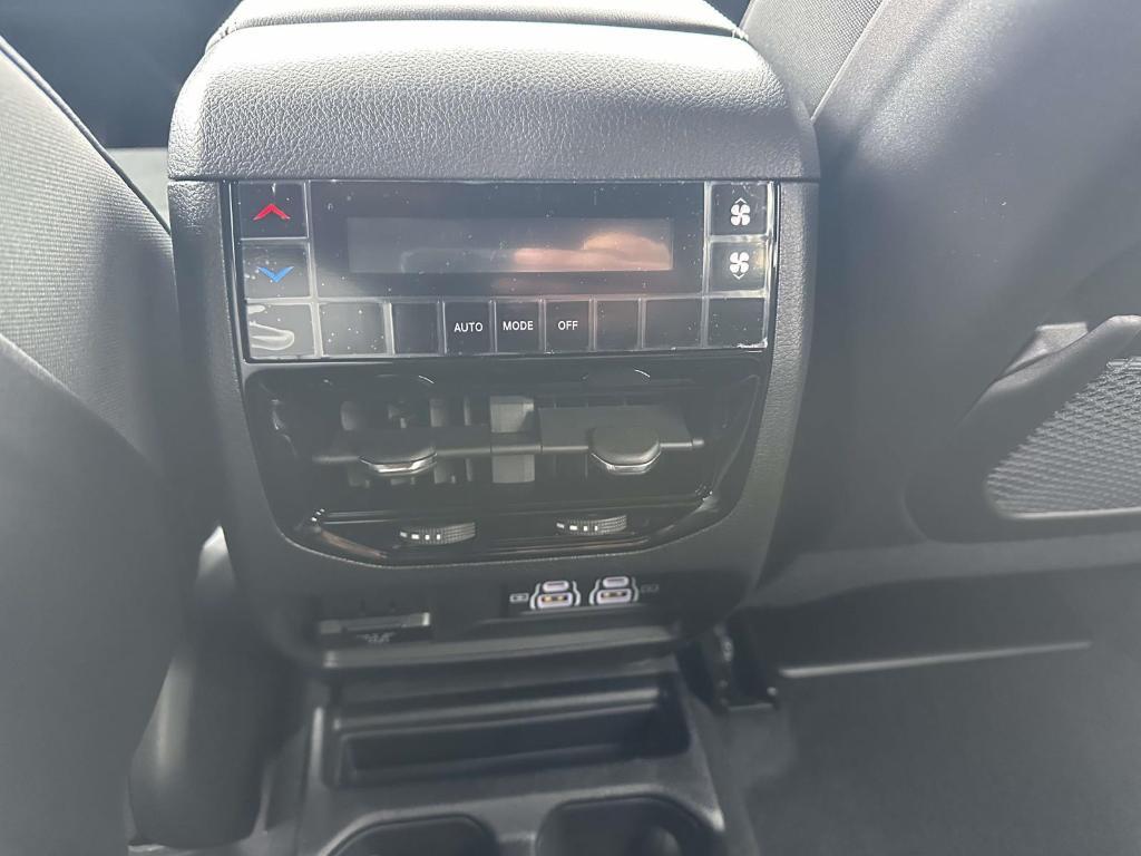 new 2025 Jeep Grand Cherokee L car, priced at $46,875