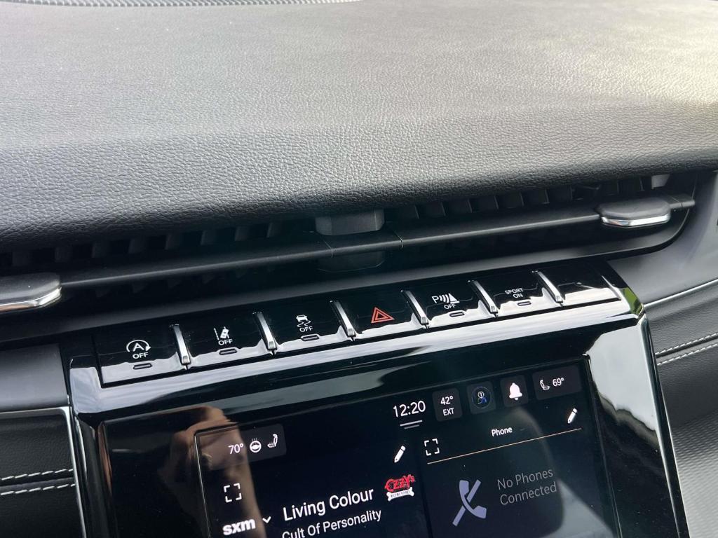 used 2023 Jeep Grand Cherokee car, priced at $28,495