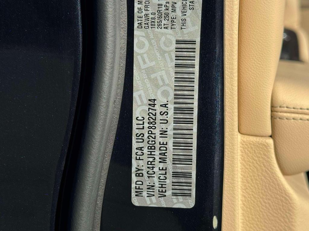 used 2023 Jeep Grand Cherokee car, priced at $28,995