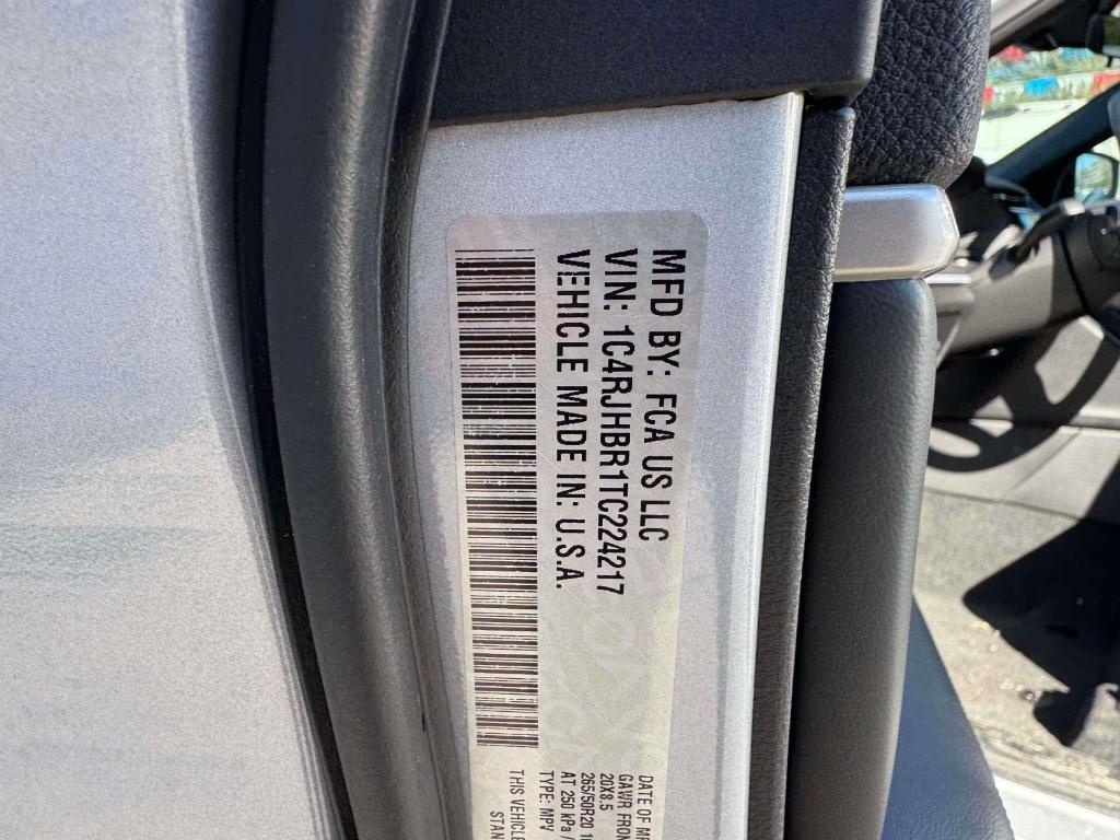 new 2026 Jeep Grand Cherokee car, priced at $48,930