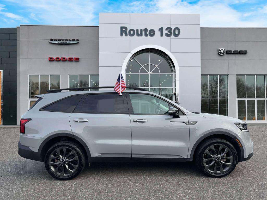 used 2022 Kia Sorento car, priced at $30,495