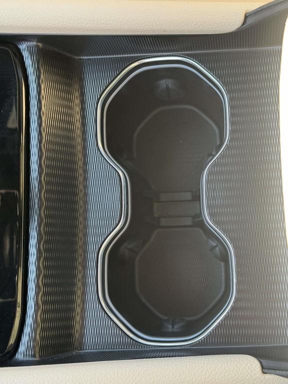 used 2024 Jeep Grand Cherokee car, priced at $35,995