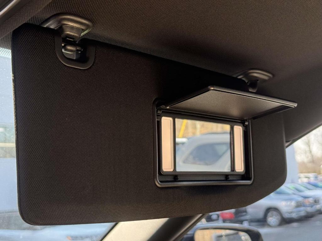 used 2024 Jeep Grand Cherokee car, priced at $35,995