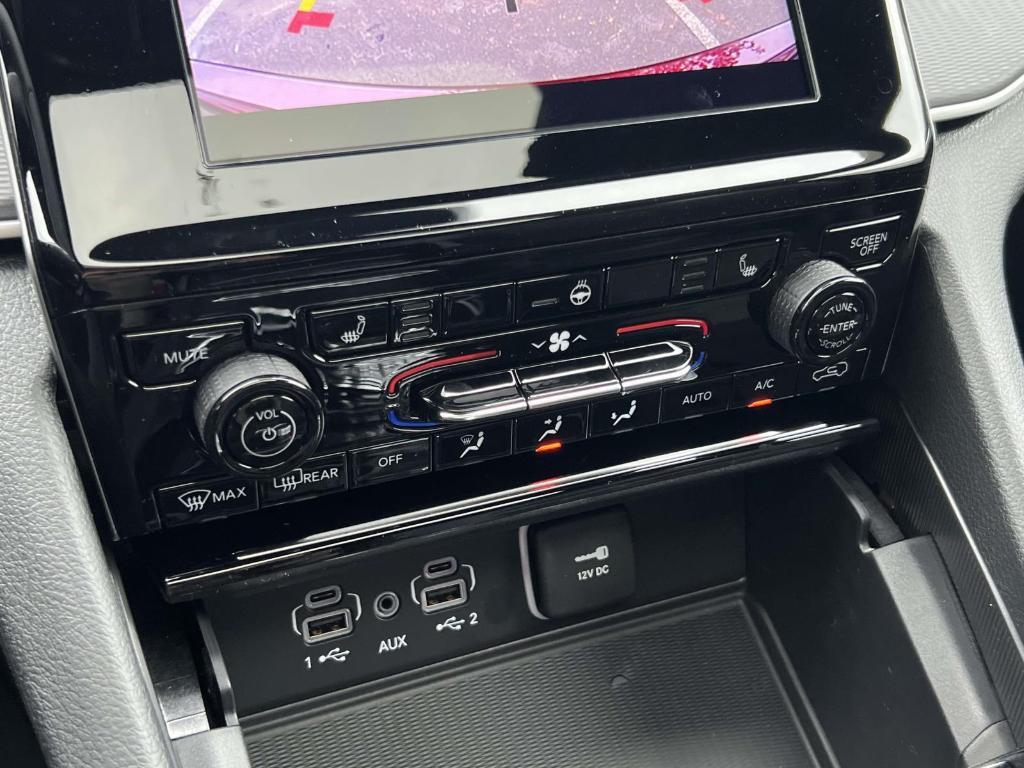 new 2025 Jeep Grand Cherokee car, priced at $43,655