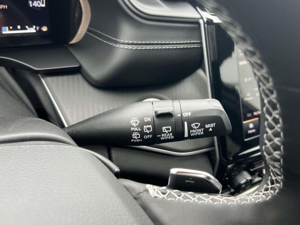 new 2025 Jeep Grand Cherokee car, priced at $43,655