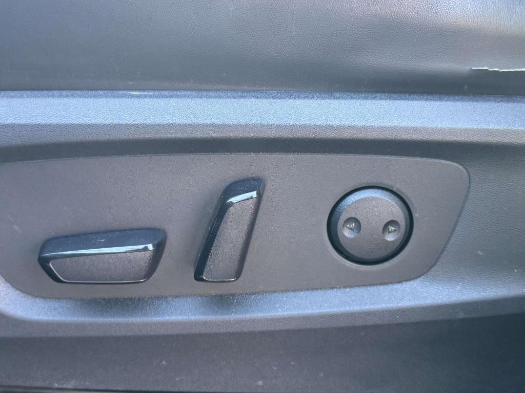 used 2023 Nissan Pathfinder car, priced at $35,995