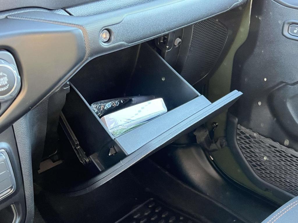 used 2022 Jeep Gladiator car, priced at $32,595