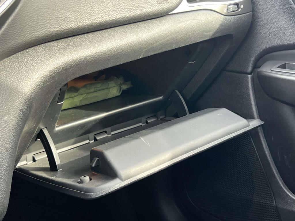 used 2021 Jeep Cherokee car, priced at $21,995