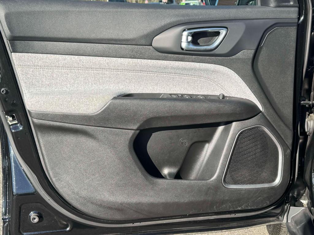 used 2022 Jeep Compass car, priced at $18,295