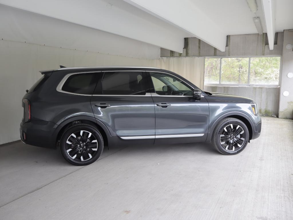 used 2023 Kia Telluride car