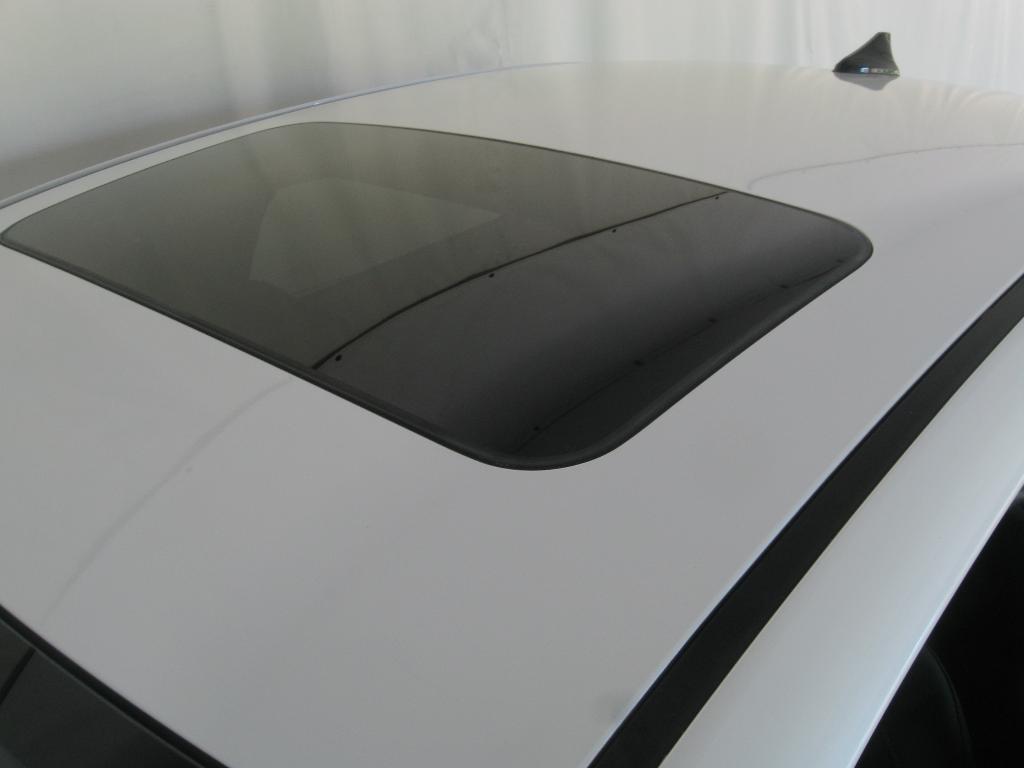 Snow White Pearl 2023 Kia Forte GT-Line