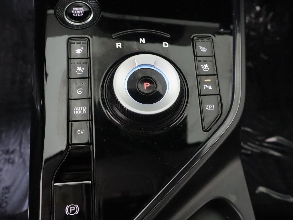 used 2024 Kia Niro Plug-In Hybrid car