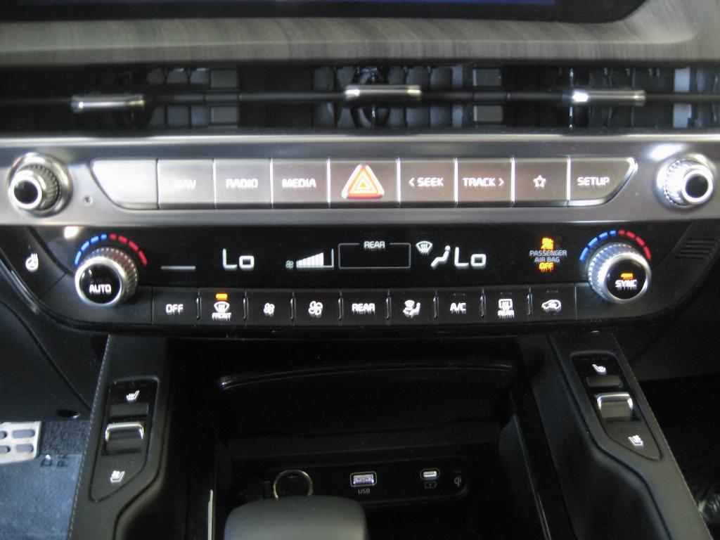 used 2024 Kia Telluride car, priced at $43,990