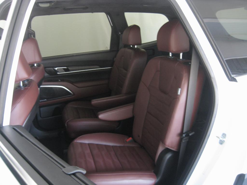 used 2024 Kia Telluride car, priced at $43,990