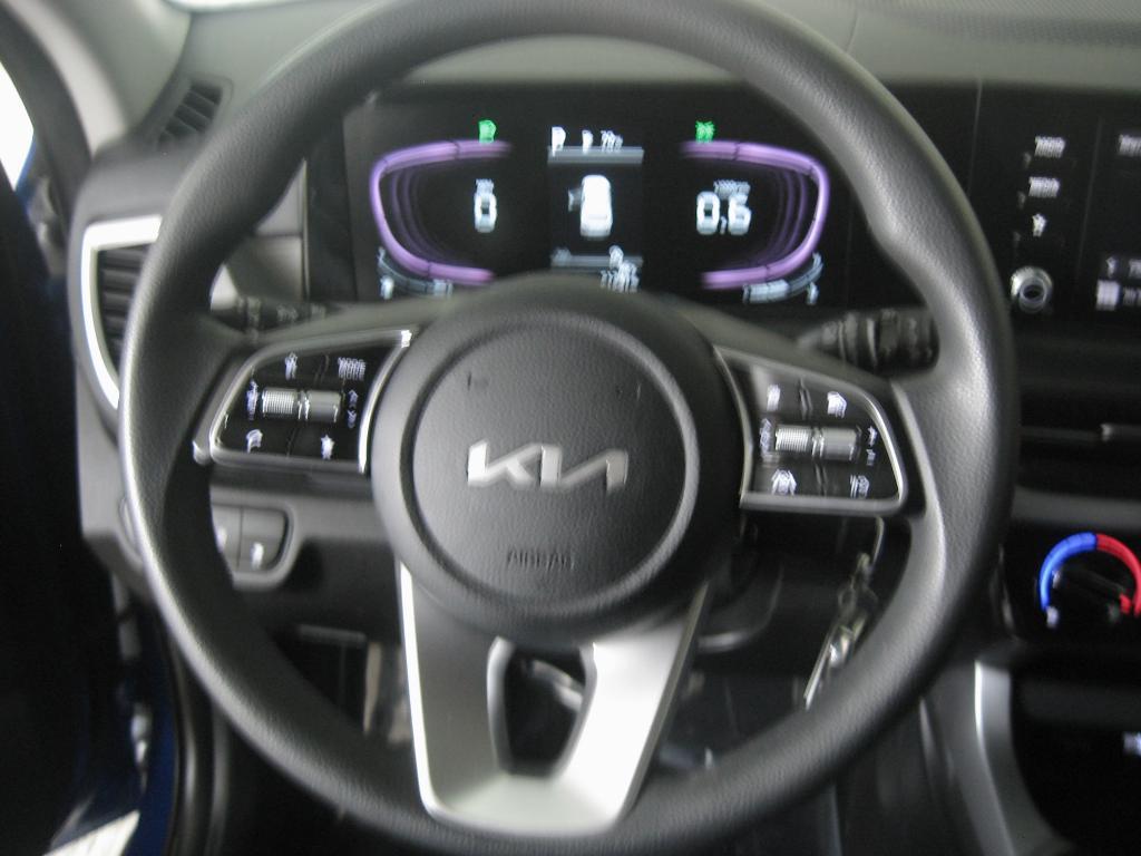used 2024 Kia Seltos car, priced at $17,991