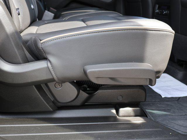 used 2023 Chevrolet Traverse car, priced at $35,944