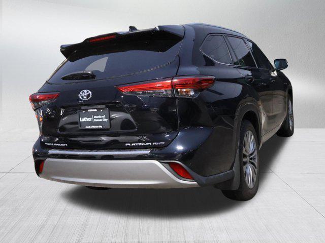 used 2020 Toyota Highlander car, priced at $28,955