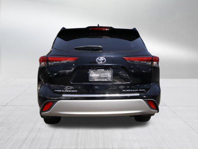 used 2020 Toyota Highlander car, priced at $28,955