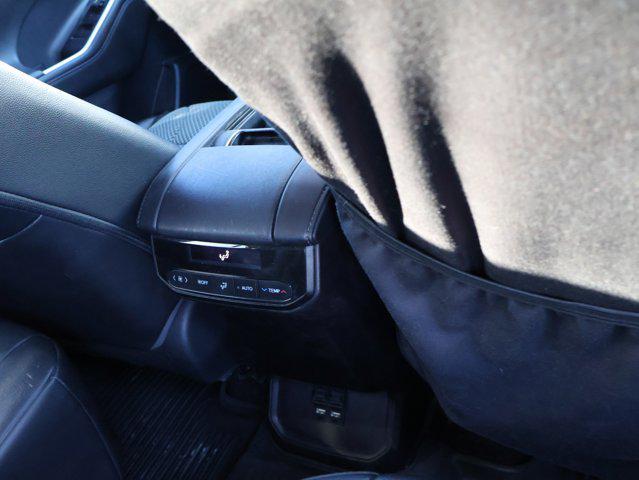 used 2020 Toyota Highlander car, priced at $25,499