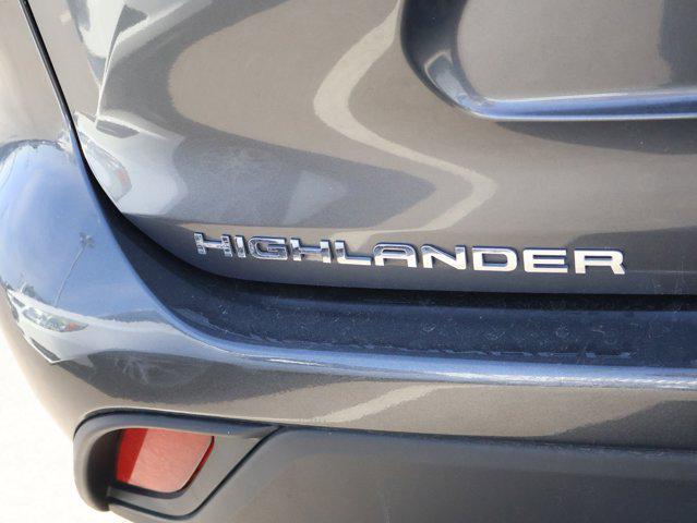 used 2024 Toyota Highlander car, priced at $33,695