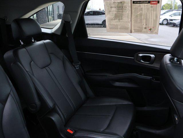 used 2023 Kia Sorento car, priced at $31,394