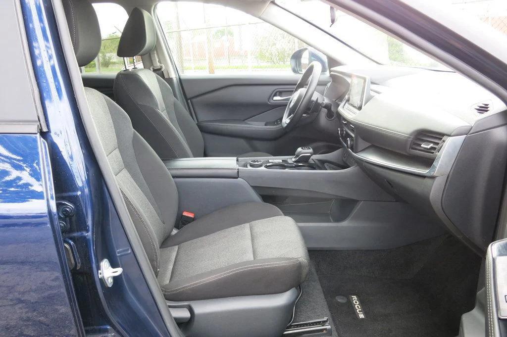 used 2025 Nissan Rogue car, priced at $19,995
