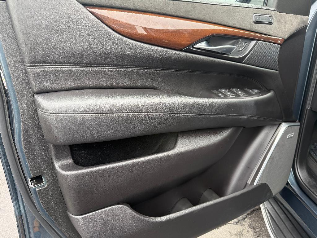 used 2020 Cadillac Escalade car, priced at $39,895