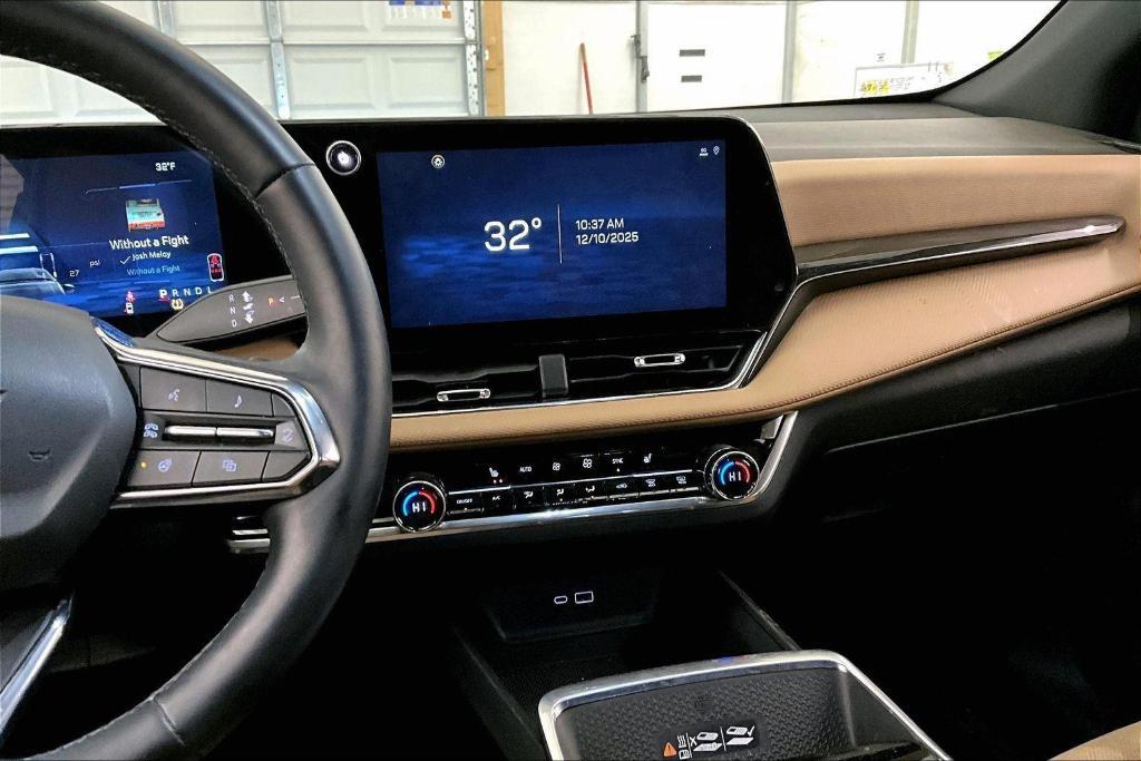 used 2025 Chevrolet Equinox car, priced at $29,500