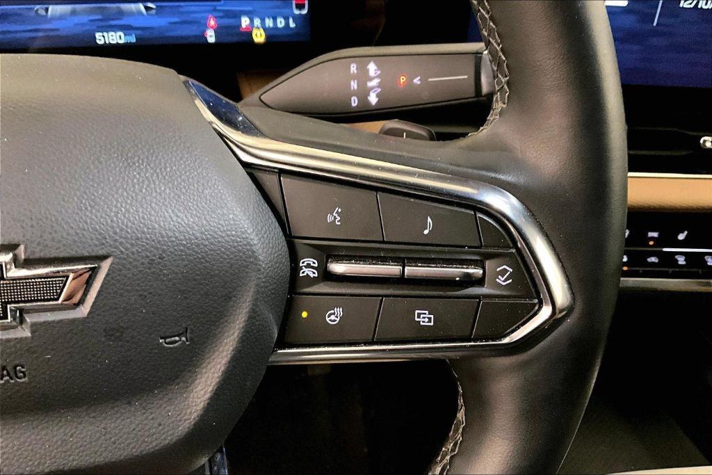 used 2025 Chevrolet Equinox car, priced at $29,500