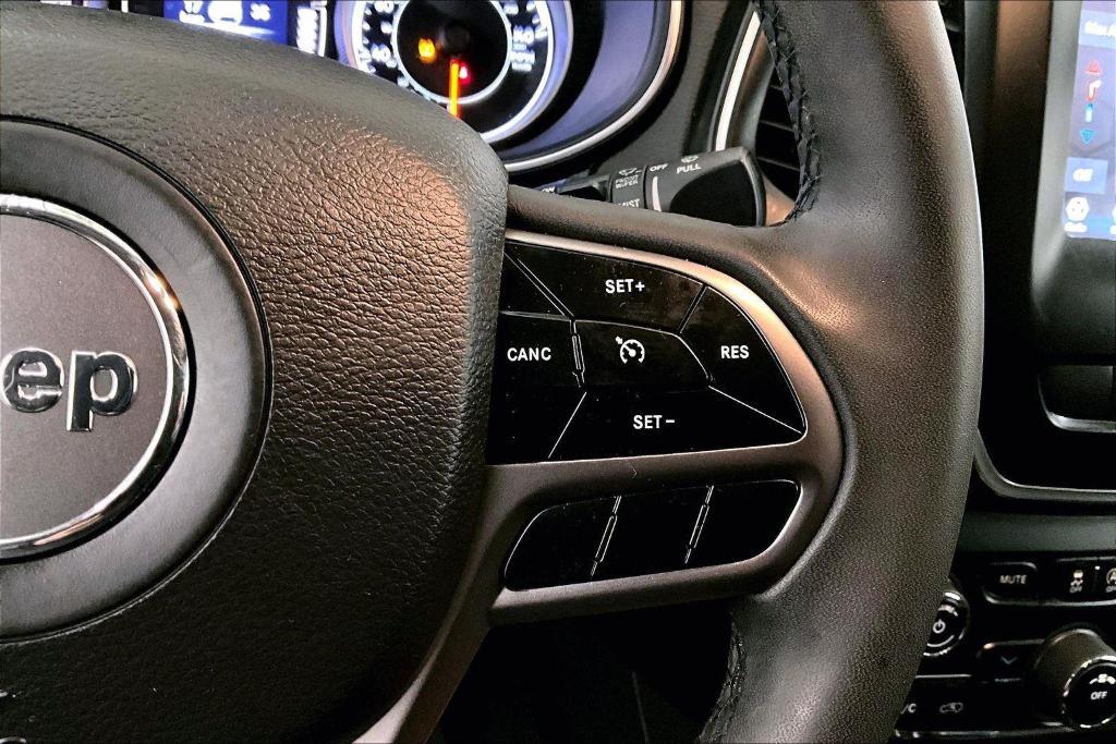 used 2020 Jeep Cherokee car, priced at $15,488