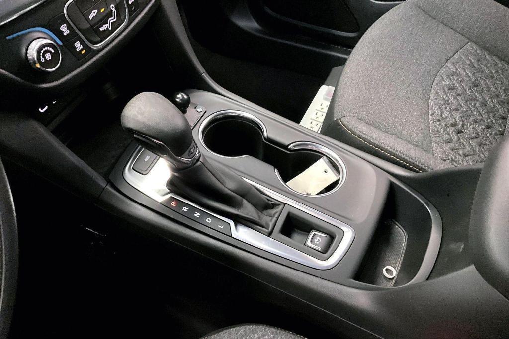 used 2022 Chevrolet Equinox car, priced at $19,000