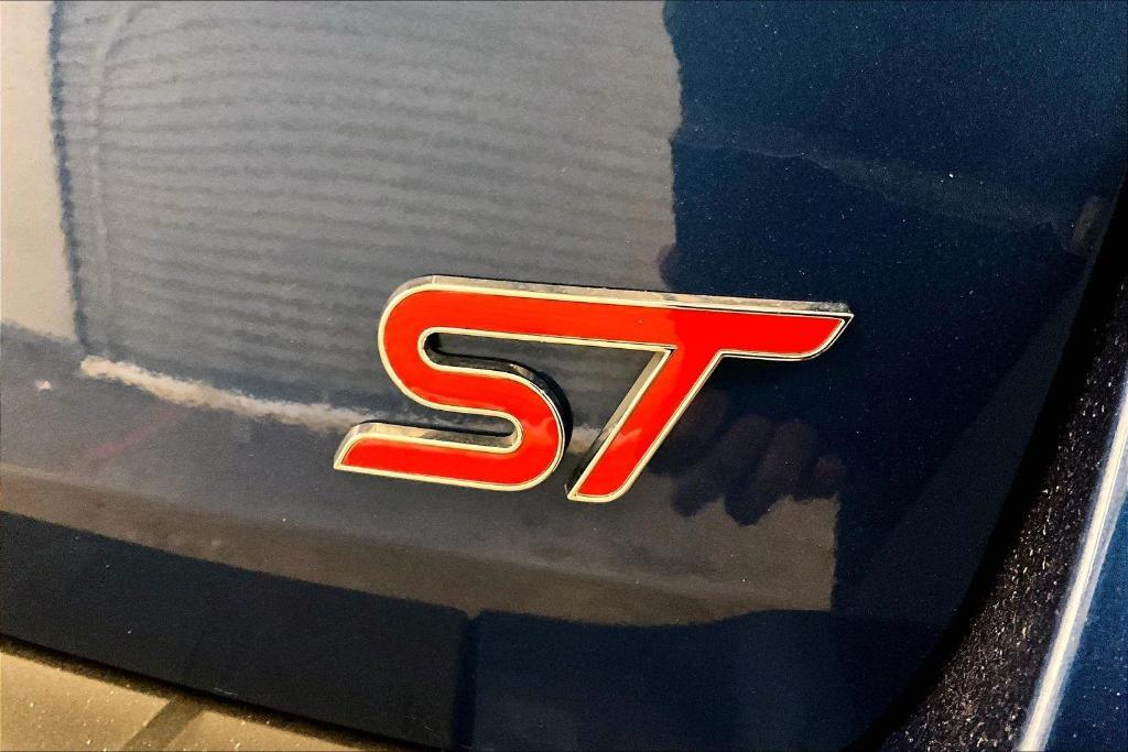 used 2020 Ford Explorer car, priced at $31,750