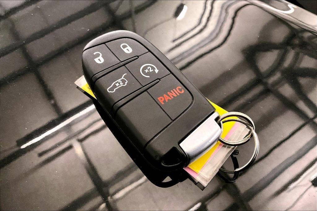 used 2017 Jeep Grand Cherokee car, priced at $14,288