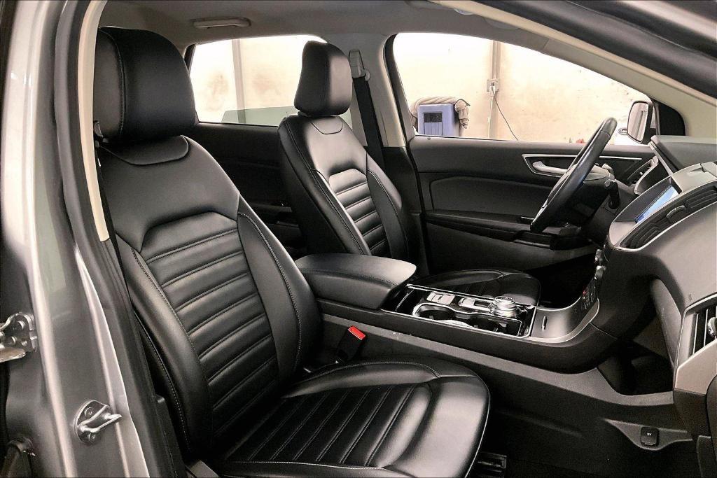 used 2020 Ford Edge car, priced at $18,000