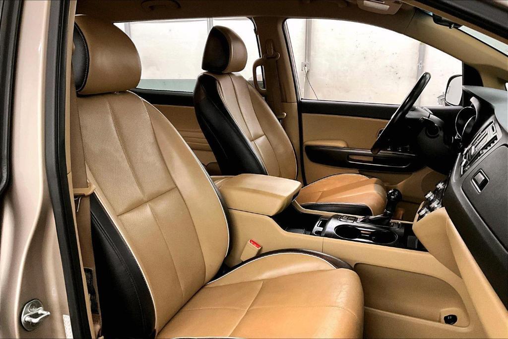 used 2016 Kia Sedona car, priced at $7,777