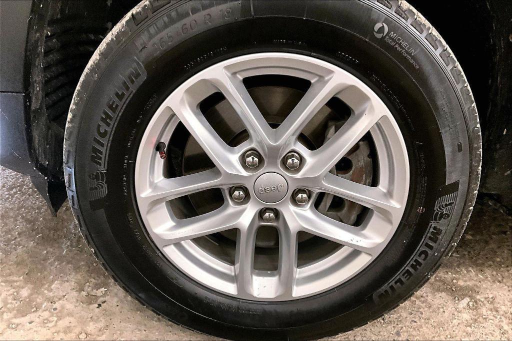 used 2023 Jeep Grand Cherokee L car, priced at $27,250