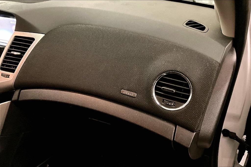 used 2015 Chevrolet Cruze car, priced at $7,477