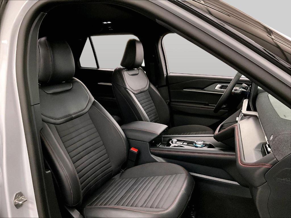 used 2026 Ford Explorer car, priced at $45,500