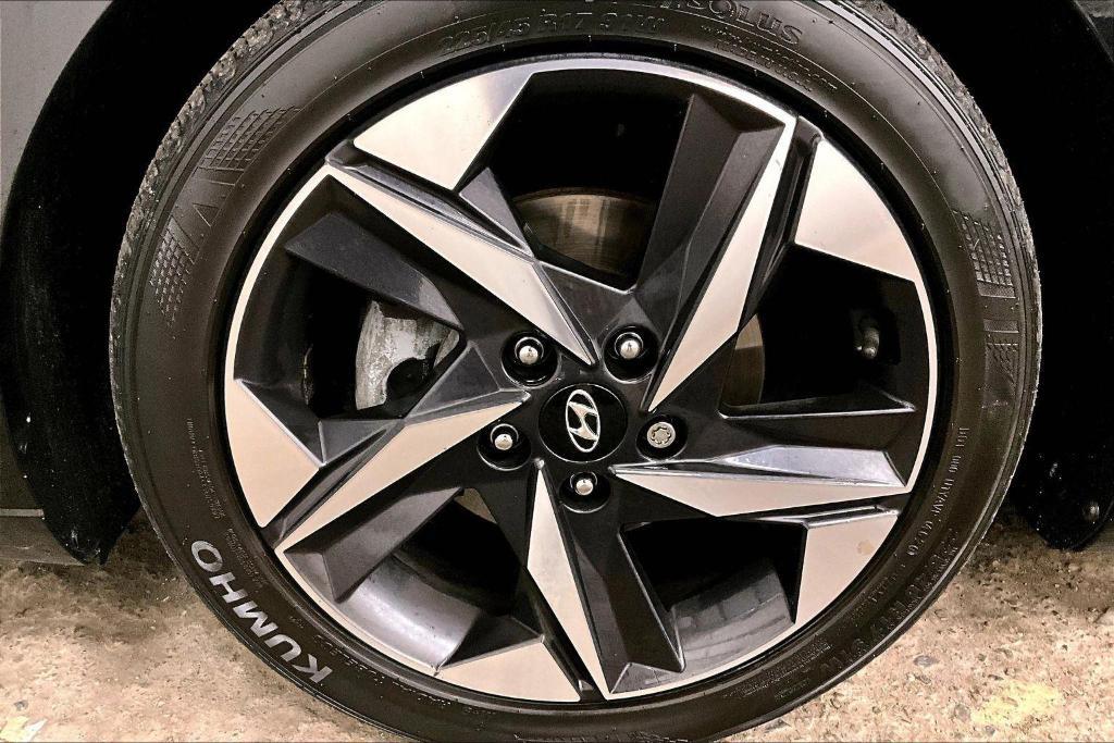 used 2021 Hyundai Elantra car, priced at $17,750