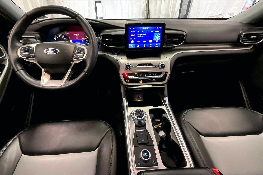 used 2022 Ford Explorer car, priced at $29,000