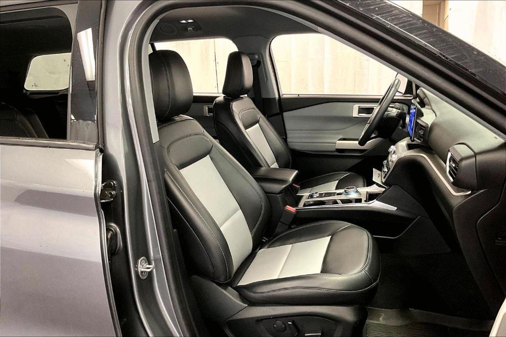 used 2022 Ford Explorer car, priced at $29,000