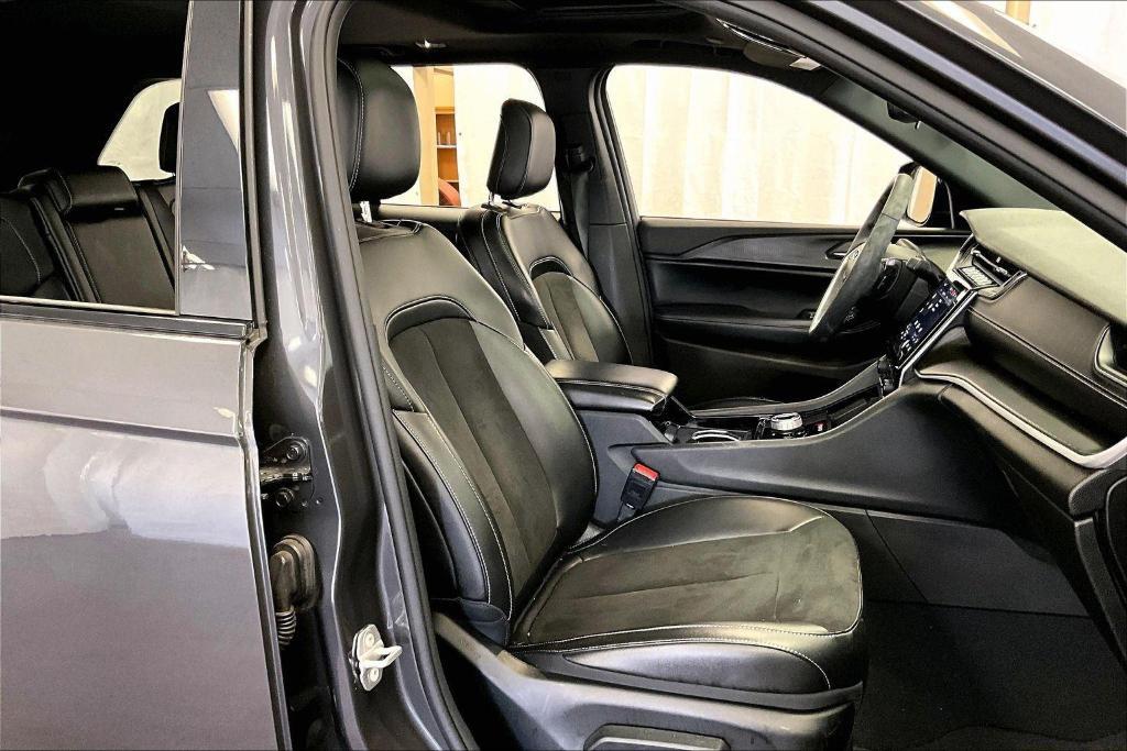 used 2023 Jeep Grand Cherokee car, priced at $29,500