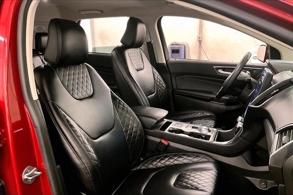 used 2023 Ford Edge car, priced at $24,000